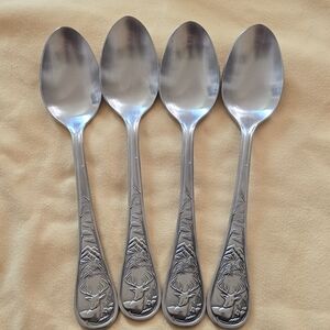 Cambridge Stainless Steel 4 Soup Spoons Set Elk Deer Wildlife Embossed Handle